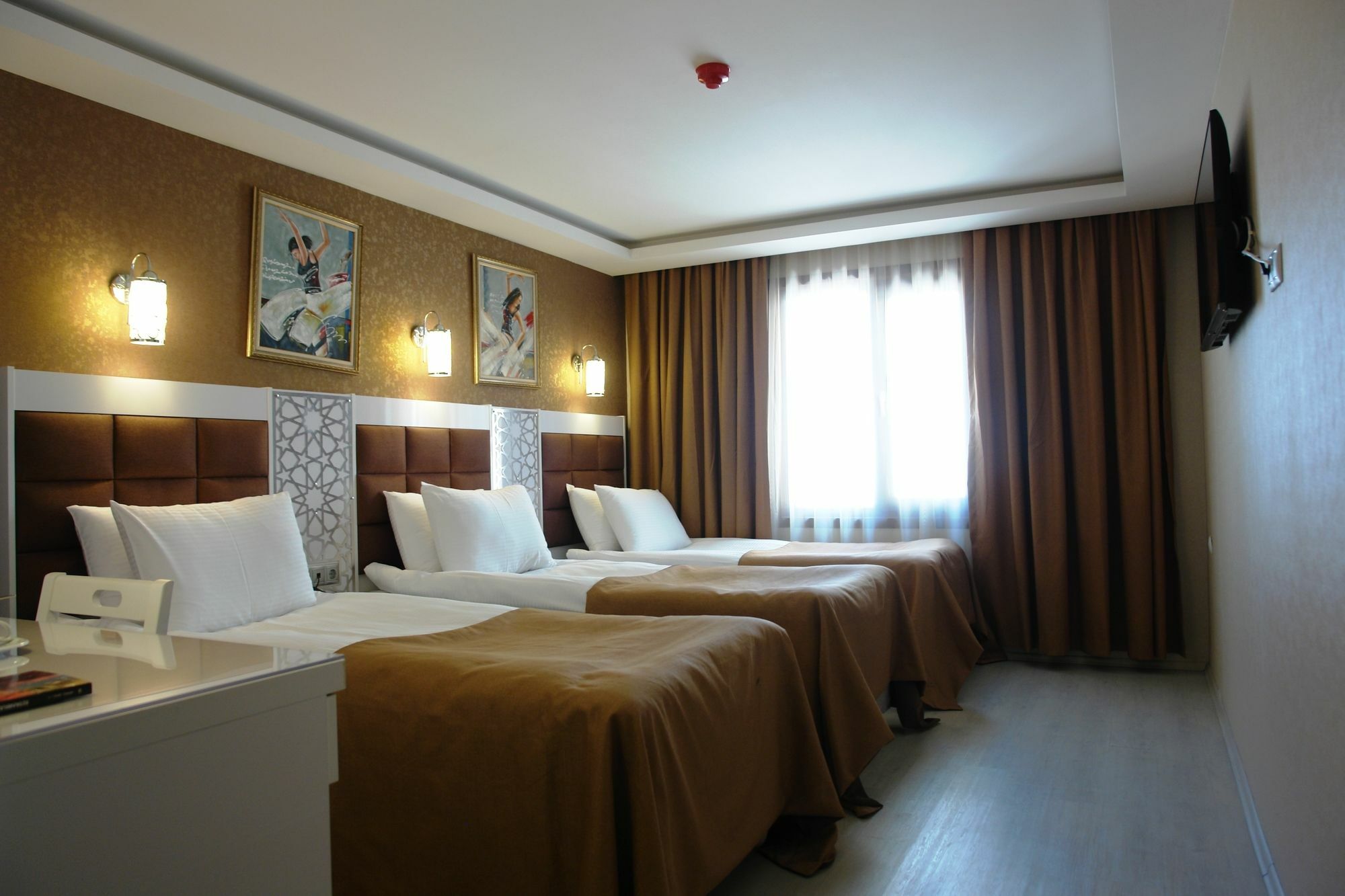 Istanbul River Hotel Exteriör bild