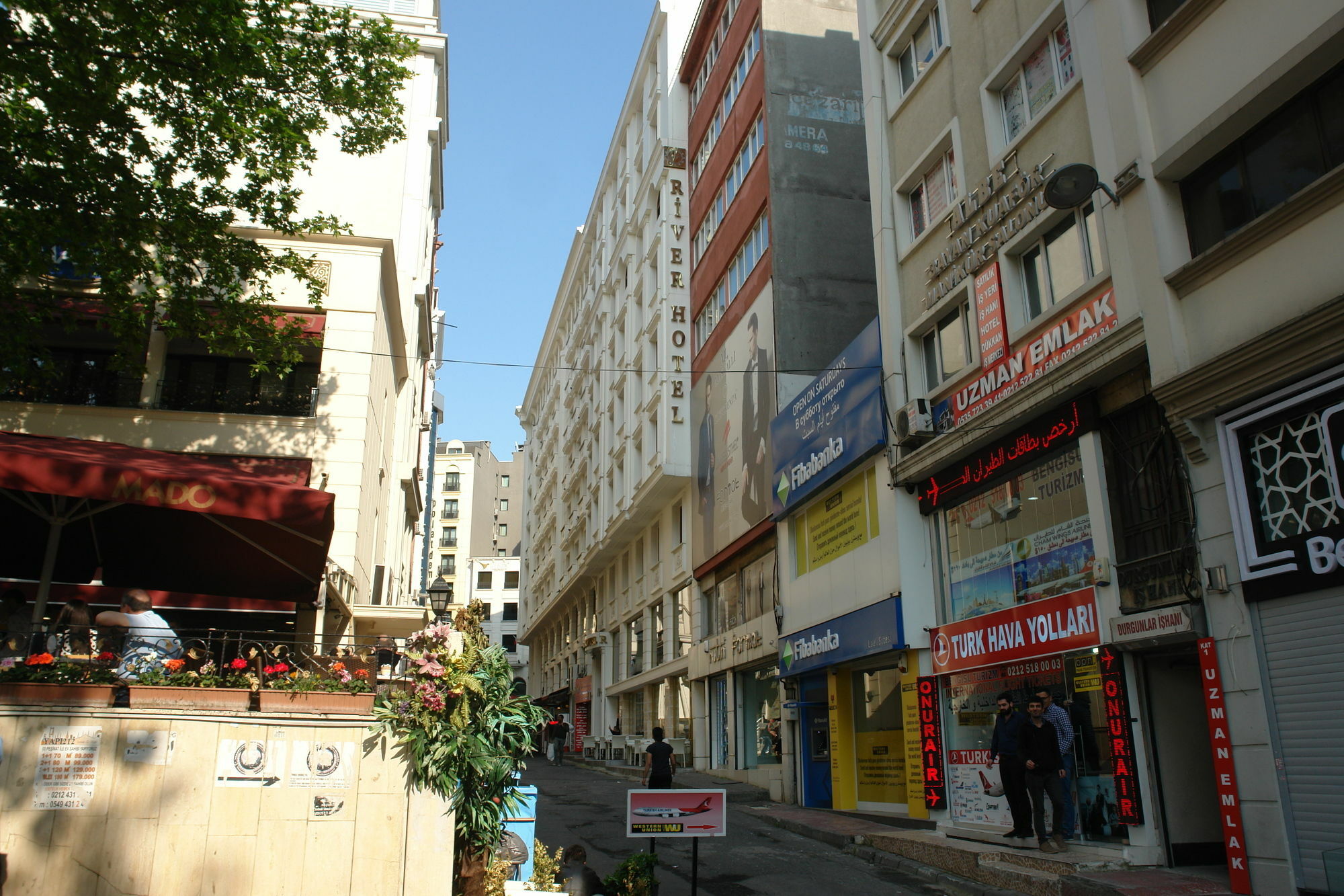 Istanbul River Hotel Exteriör bild
